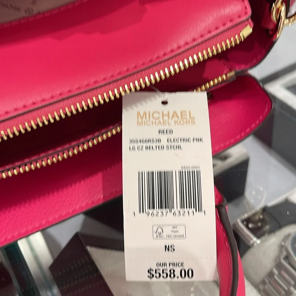 MICHAEL KORS 
Reed Large Graphic Logo Belted Satchel
Electric Pink 
NWT - Picture 12 of 16